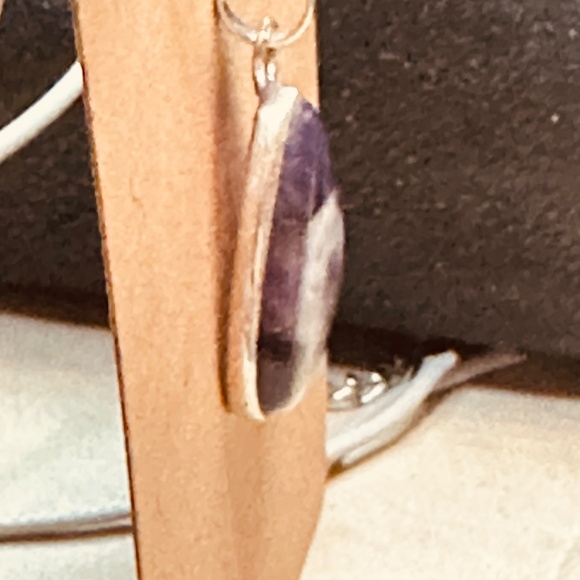 925 Sterling Silver Plated & Amethyst Stone/Crystal Pear Cut Pendant EUC - Picture 4 of 10